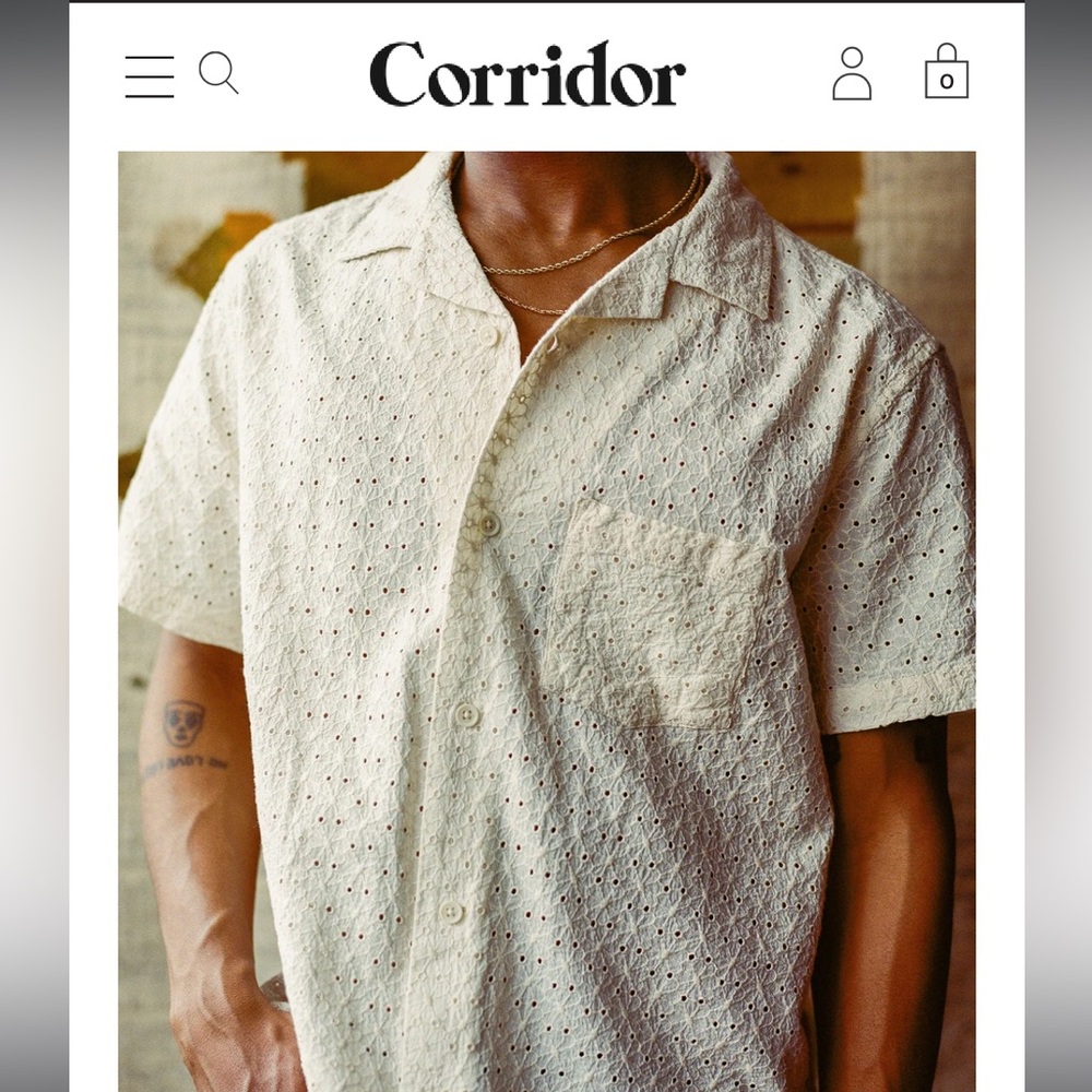 COPY - Corridor
FLORAL EYELET SS - NATURAL